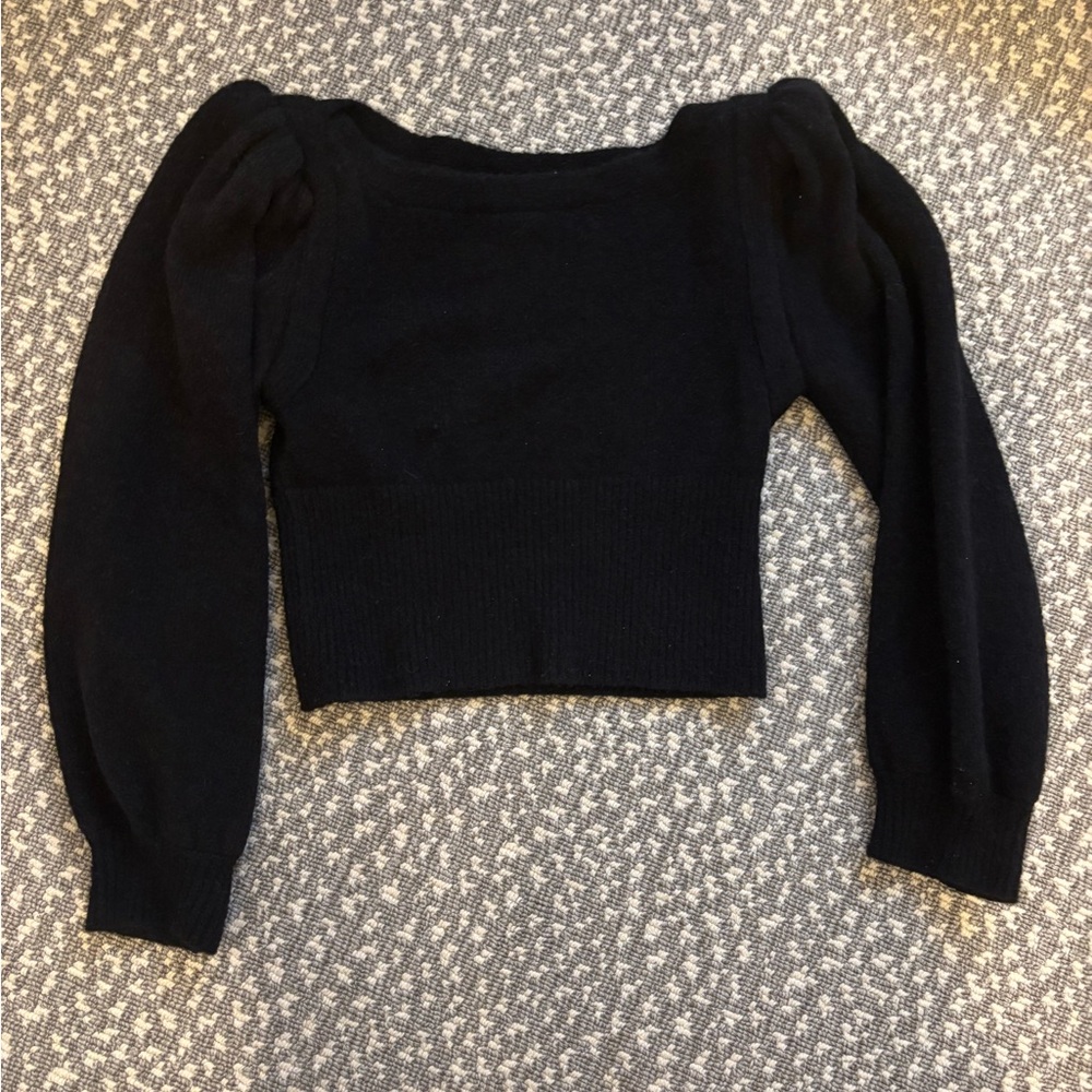 Black Off-the-Shoulder Cropped Sweater with Balloon Sleeves